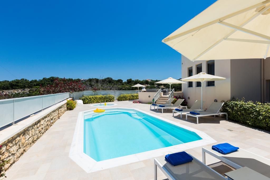 Deluxe Villa Ianthos - Outdoor Hot Tub & Kids Pool Gállos Exterior foto